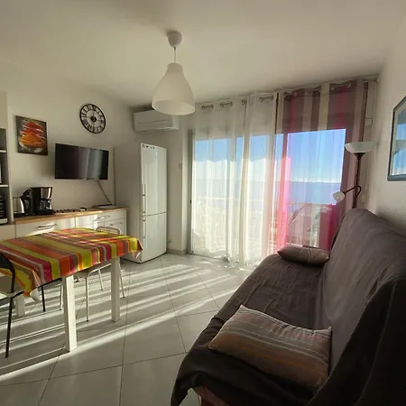 Lumineux 26m², Climatise, Proche Des Thermes - Fr-1-503-93 *